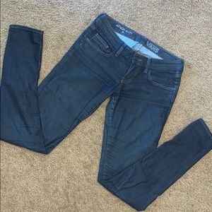 Low rise skinny jeans